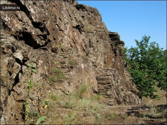 Скалы МОПРа