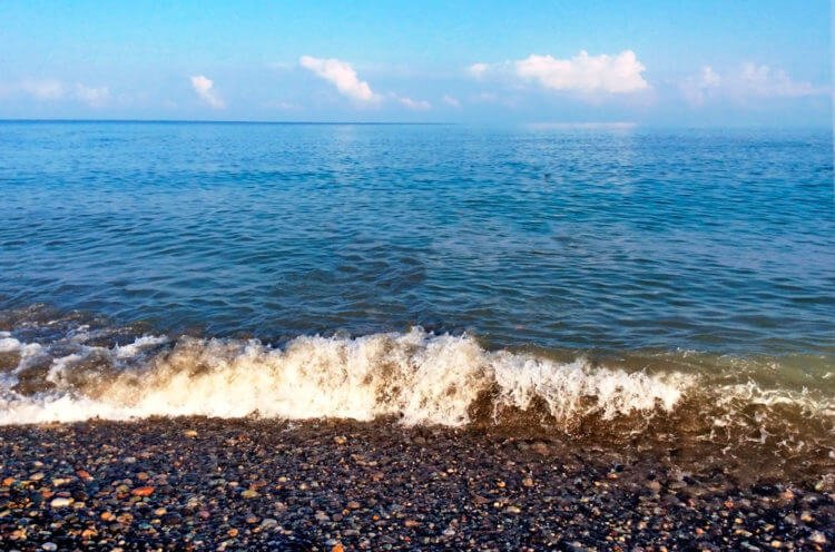 Воды Средиземного моря в бассейне Черного моря